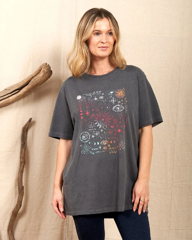 Let The Magic In - Womens Oversized T-Shirt - Washed Grey