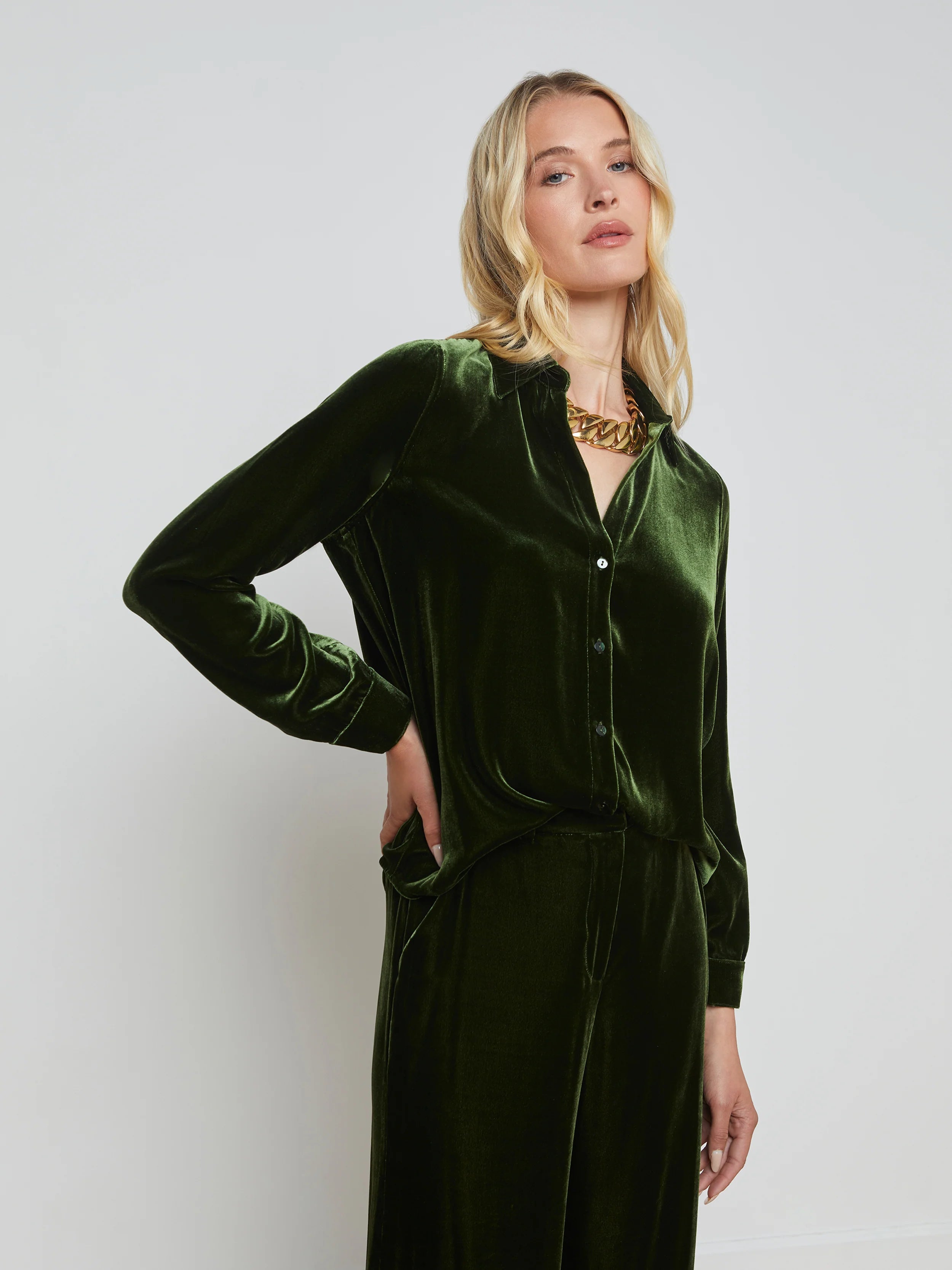 La40379 Olive Velvet Blouse