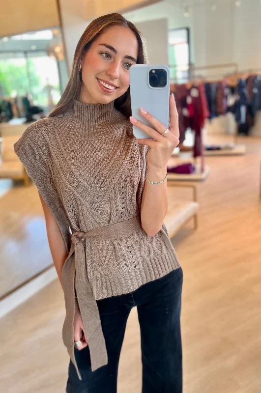 Ma233 Mocha Pullover